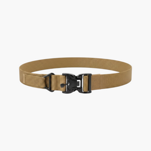 Cinturón táctico con hebilla de liberación rápida para equipamiento militar, policial y outdoor.