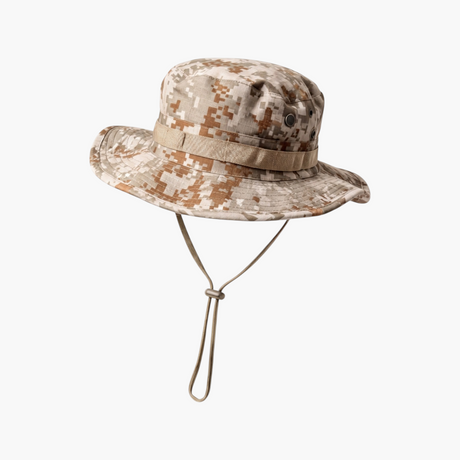 Sombrero camboyana táctico militar con camuflaje digital desierto para actividades outdoor y protección solar.
